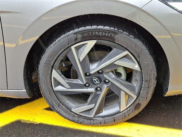 used 2024 Hyundai Elantra car, priced at $21,995