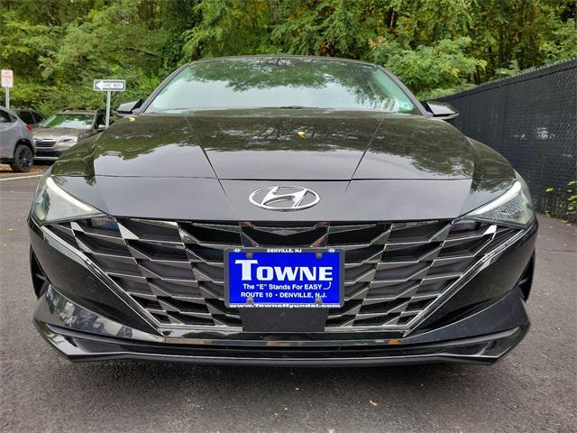 used 2022 Hyundai Elantra car, priced at $17,995