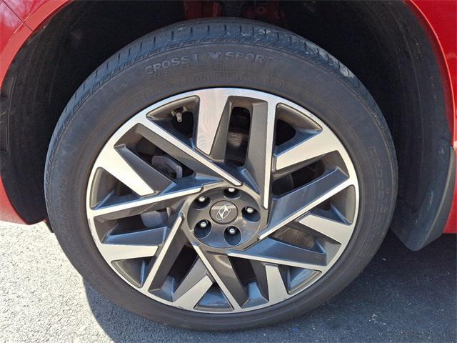 used 2022 Hyundai Santa Fe car, priced at $28,995
