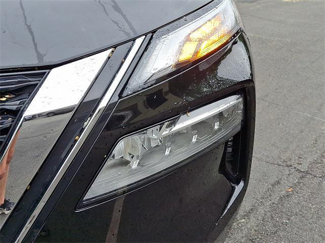 used 2021 Nissan Rogue car, priced at $18,995