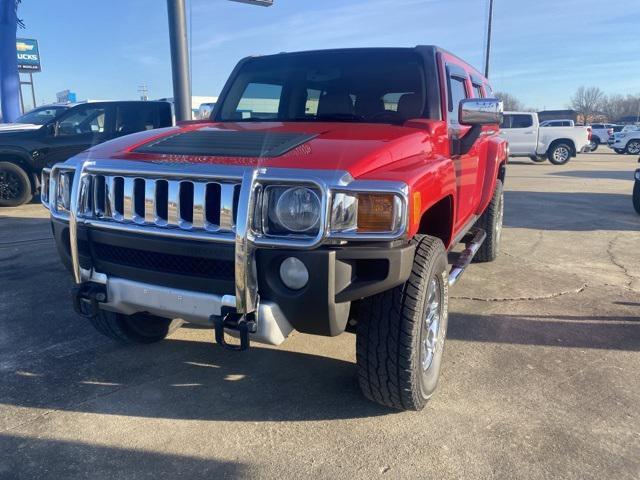 used 2009 Hummer H3 car, priced at $13,900