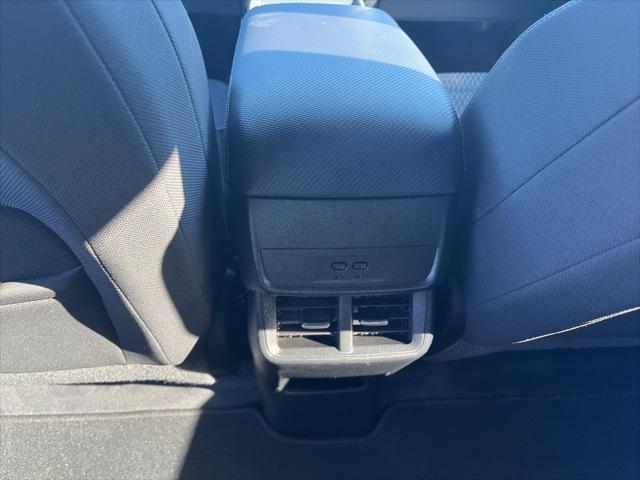 used 2025 Chevrolet Equinox car, priced at $26,900