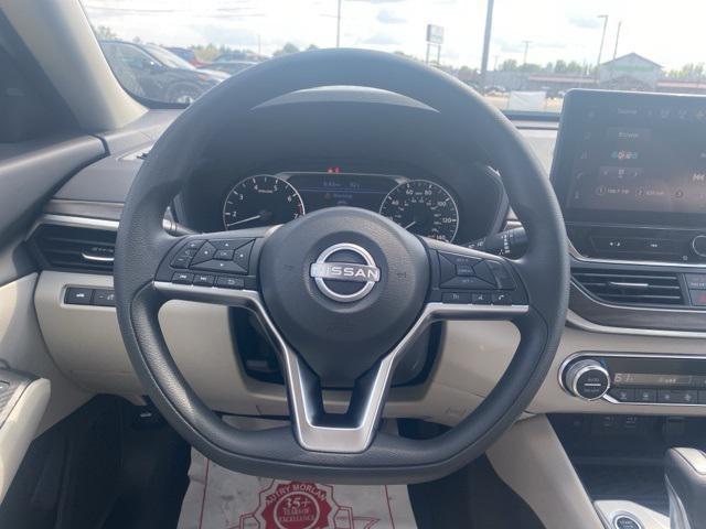 new 2025 Nissan Altima car, priced at $29,006