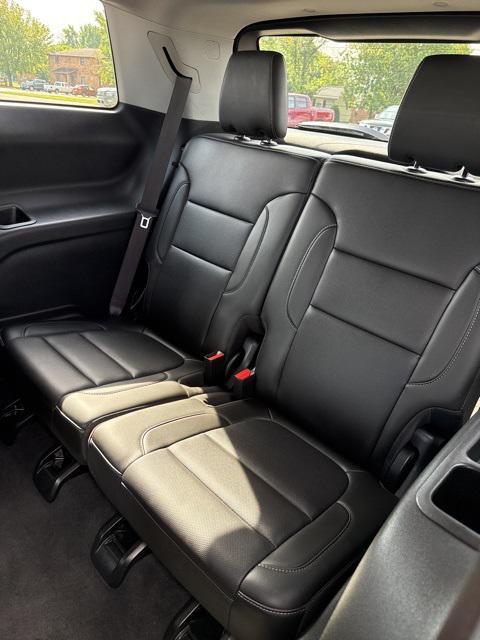used 2023 GMC Acadia car, priced at $28,900