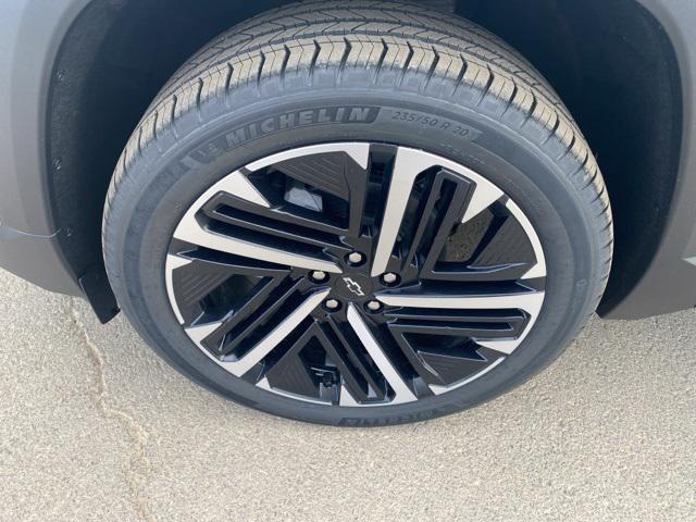 new 2026 Chevrolet Equinox car, priced at $40,665