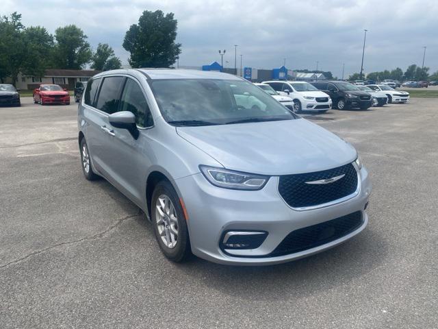 used 2023 Chrysler Pacifica car, priced at $27,500