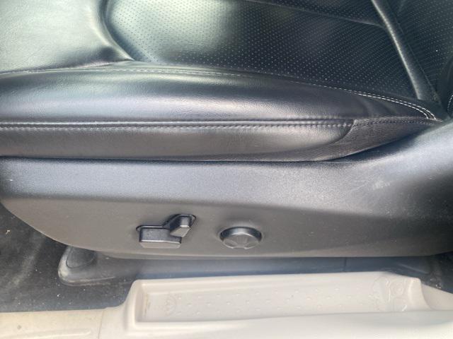 used 2023 Chrysler Pacifica car, priced at $27,500