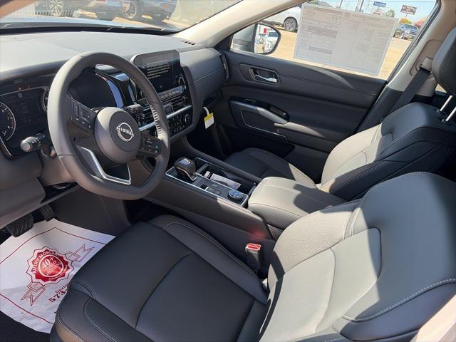 new 2025 Nissan Pathfinder car, priced at $46,532