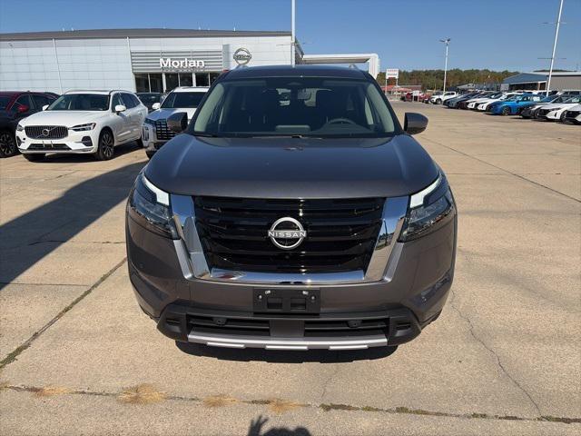 new 2025 Nissan Pathfinder car, priced at $46,532