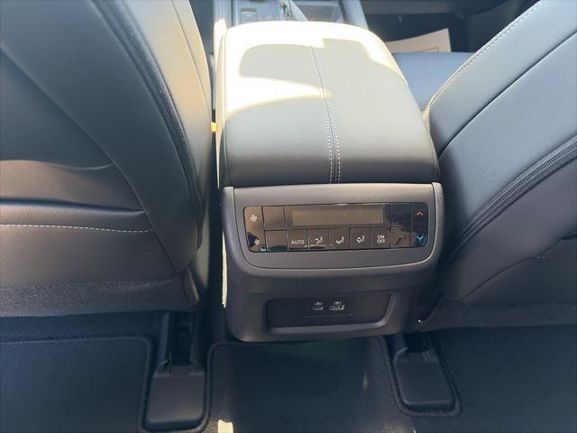 new 2025 Nissan Pathfinder car, priced at $46,532