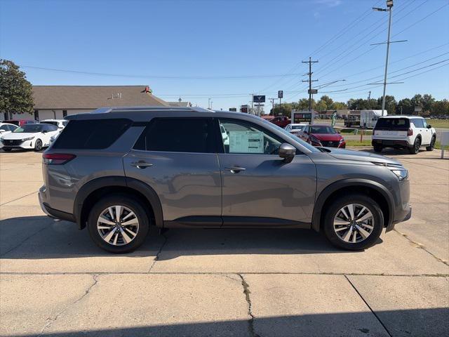 new 2025 Nissan Pathfinder car, priced at $46,532