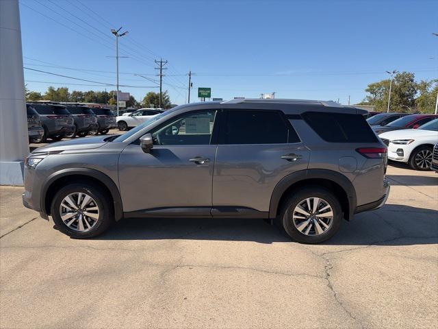 new 2025 Nissan Pathfinder car, priced at $46,532