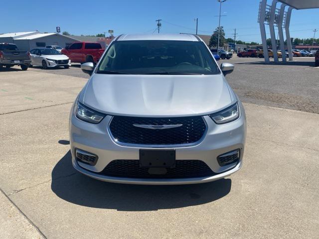 used 2023 Chrysler Pacifica car, priced at $27,900