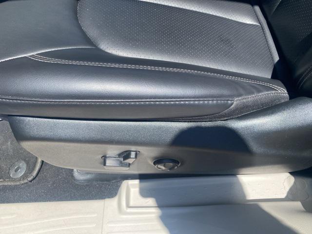 used 2023 Chrysler Pacifica car, priced at $27,900