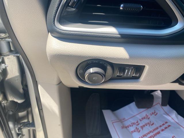 used 2023 Chrysler Pacifica car, priced at $27,900