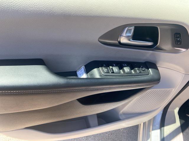 used 2023 Chrysler Pacifica car, priced at $27,900