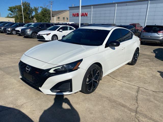 used 2023 Nissan Altima car