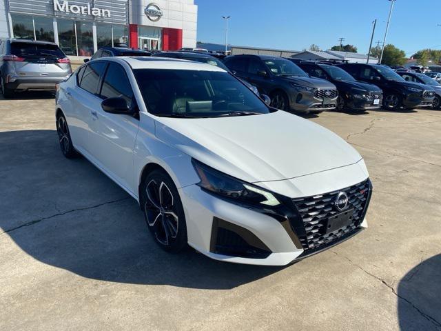 used 2023 Nissan Altima car