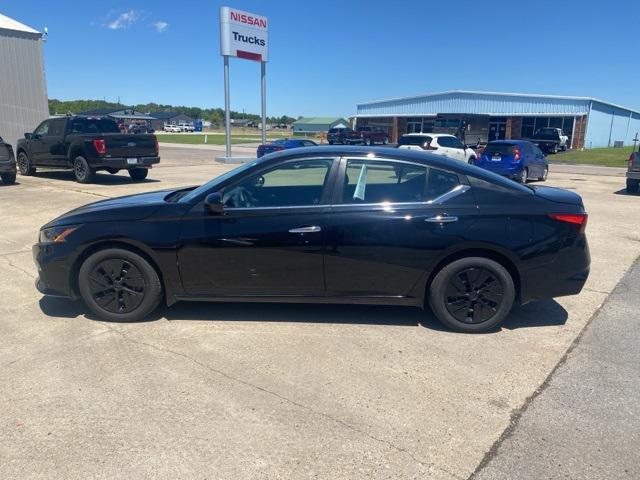 used 2022 Nissan Altima car, priced at $23,900