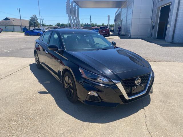 used 2022 Nissan Altima car, priced at $23,900