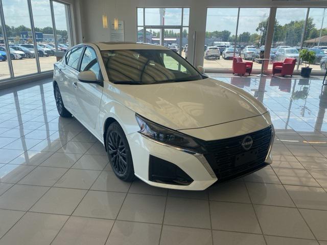 new 2025 Nissan Altima car, priced at $31,005