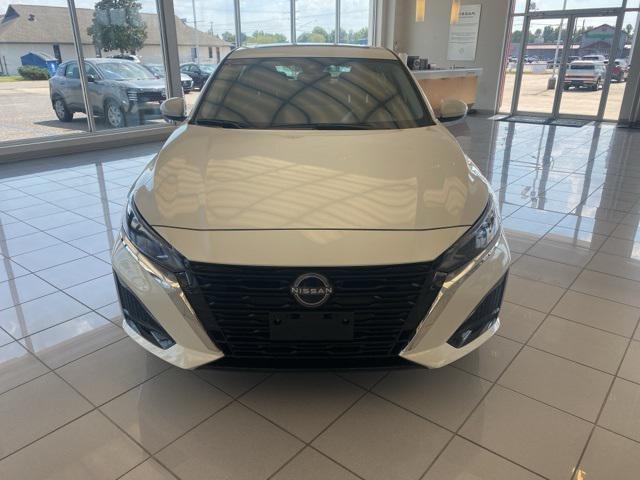 new 2025 Nissan Altima car, priced at $31,005