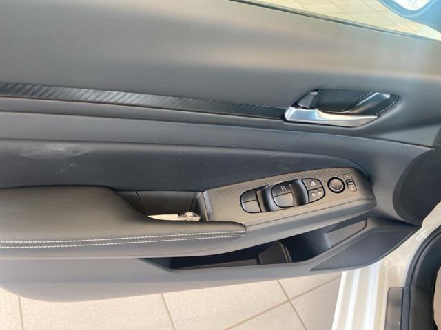 new 2025 Nissan Altima car, priced at $31,005