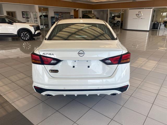 new 2025 Nissan Altima car, priced at $31,005