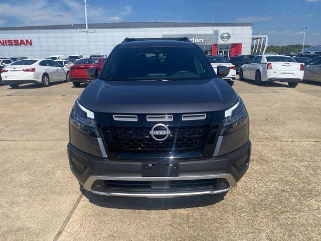 new 2025 Nissan Pathfinder car, priced at $46,620