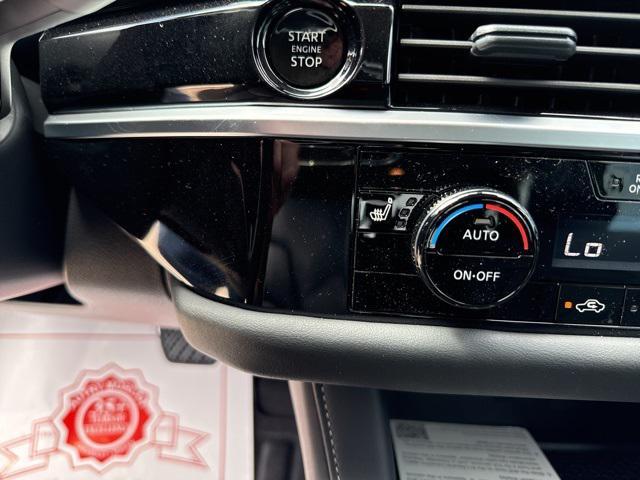 new 2025 Nissan Pathfinder car, priced at $49,925