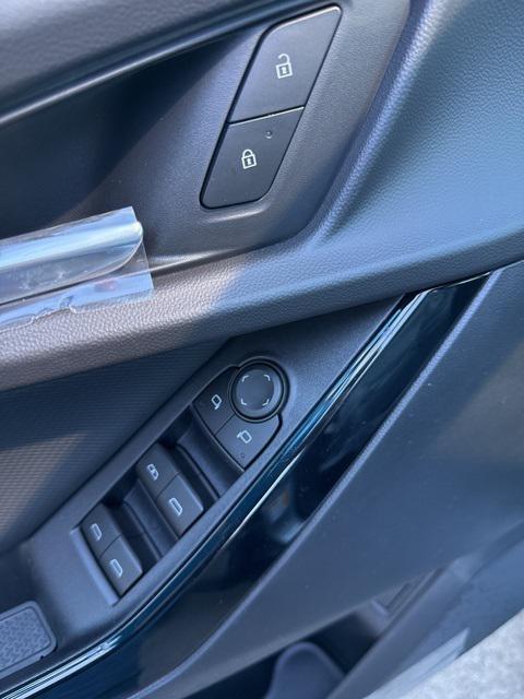 new 2026 Chevrolet Equinox car, priced at $32,545