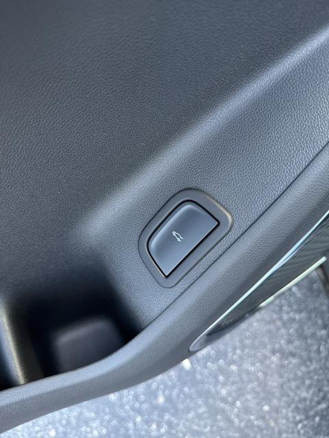 new 2025 Chevrolet Traverse car, priced at $56,795