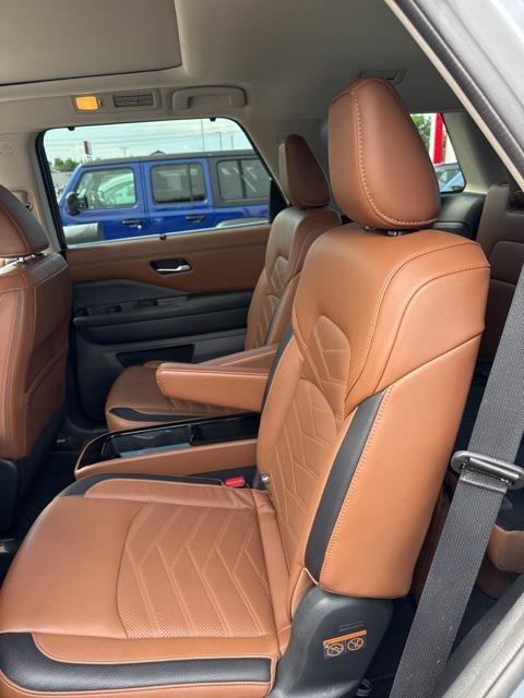 used 2024 Nissan Pathfinder car, priced at $44,900