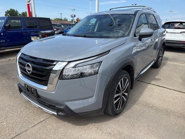 used 2024 Nissan Pathfinder car, priced at $44,900