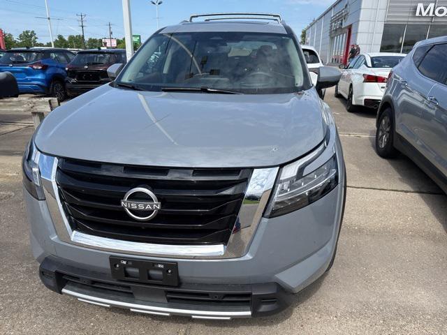 used 2024 Nissan Pathfinder car, priced at $44,900