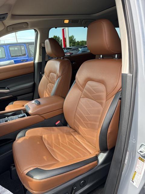 used 2024 Nissan Pathfinder car, priced at $44,900