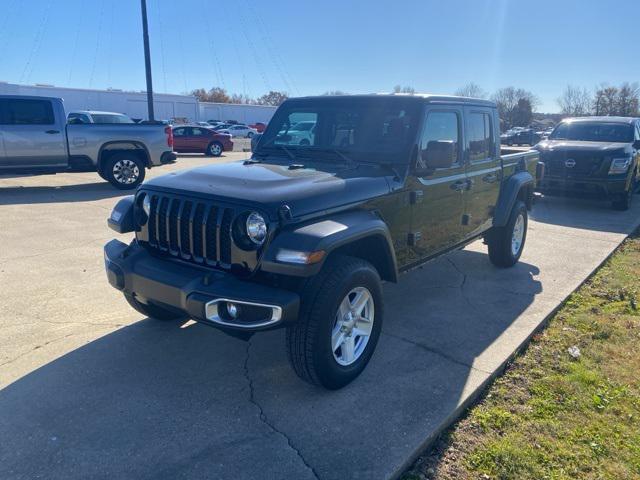 used 2023 Jeep Gladiator car, priced at $33,900