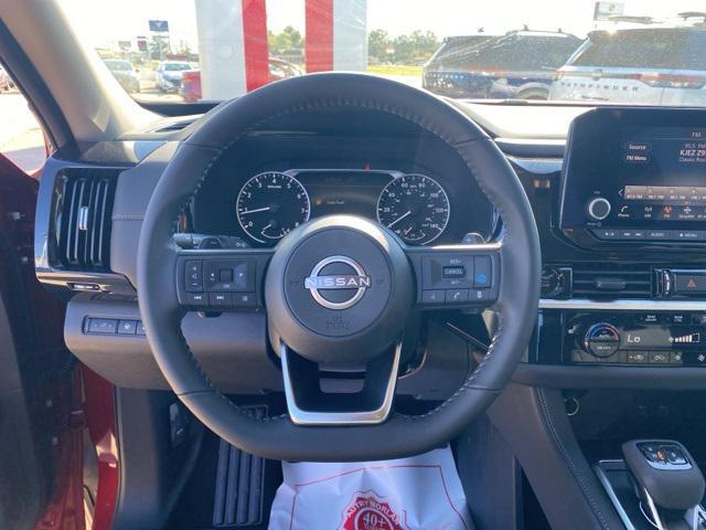new 2025 Nissan Pathfinder car, priced at $46,005