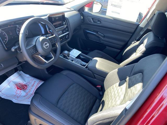 new 2025 Nissan Pathfinder car, priced at $46,005