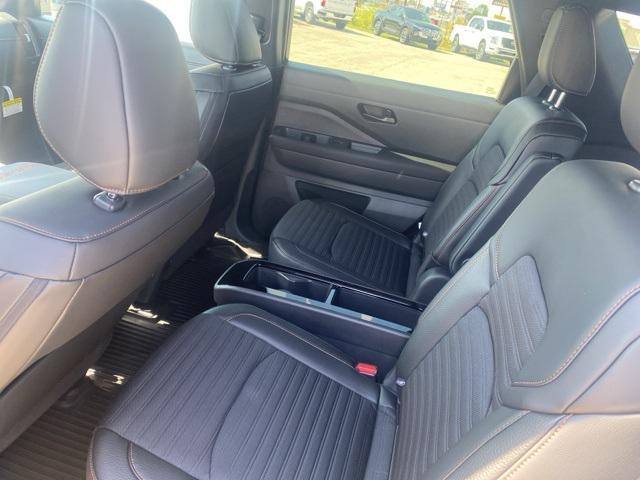 new 2025 Nissan Pathfinder car, priced at $47,620