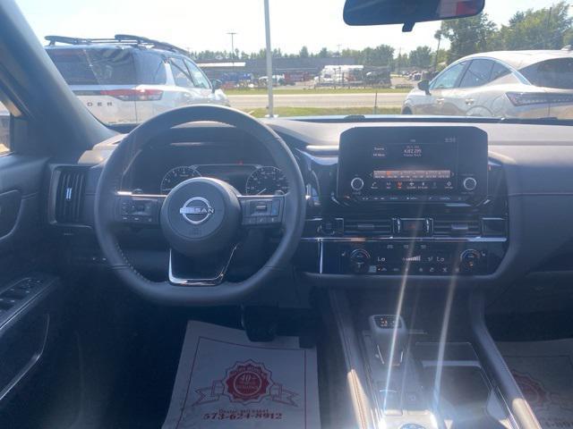 new 2025 Nissan Pathfinder car, priced at $47,620