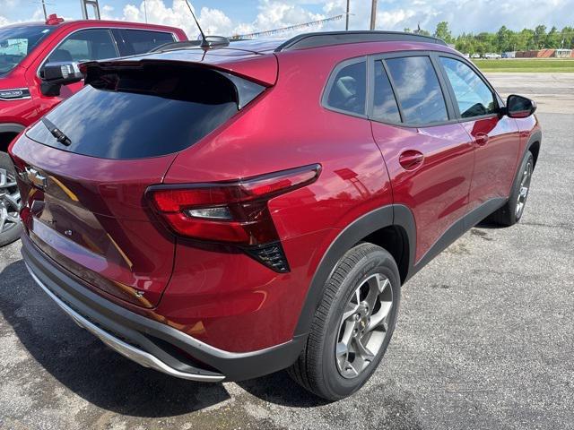 new 2025 Chevrolet Trax car, priced at $25,385