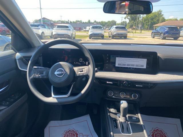 new 2025 Nissan Kicks car, priced at $29,480