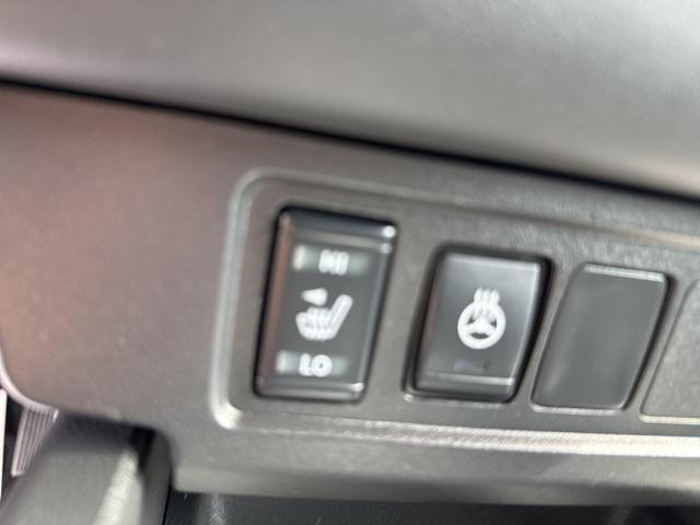 used 2024 Nissan Frontier car, priced at $40,500