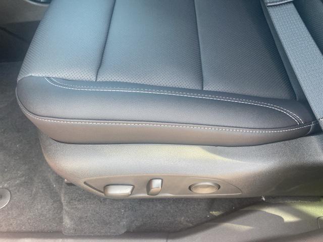 new 2025 Chevrolet Traverse car, priced at $44,680