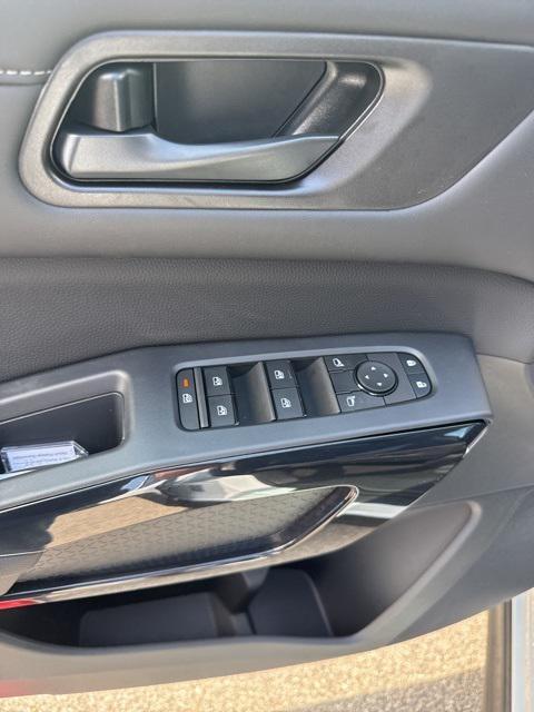 new 2025 Nissan Pathfinder car, priced at $46,315