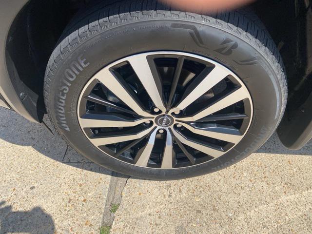 used 2024 Nissan Pathfinder car, priced at $43,500