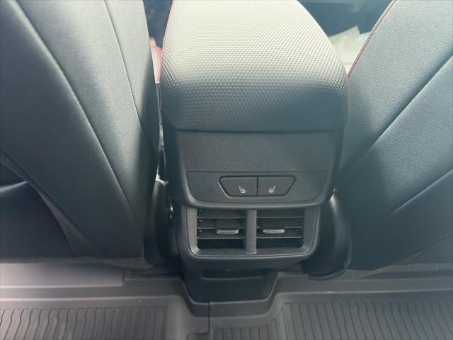 new 2026 Chevrolet Equinox car, priced at $39,404