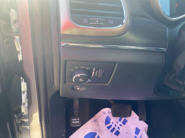 used 2014 Jeep Grand Cherokee car, priced at $12,900