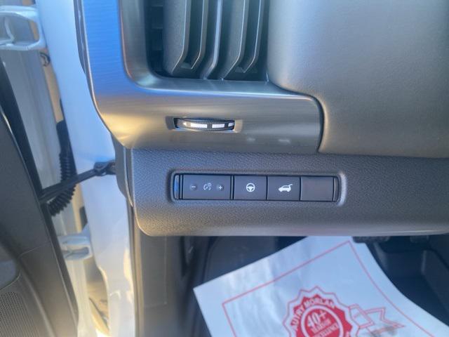 new 2025 Nissan Pathfinder car, priced at $47,620